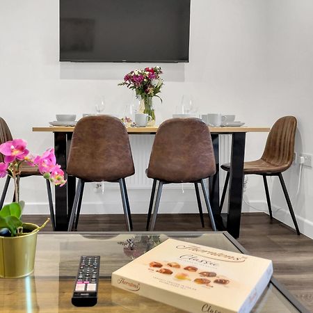 Homely North London Apartments Hendon The Hyde Екстериор снимка
