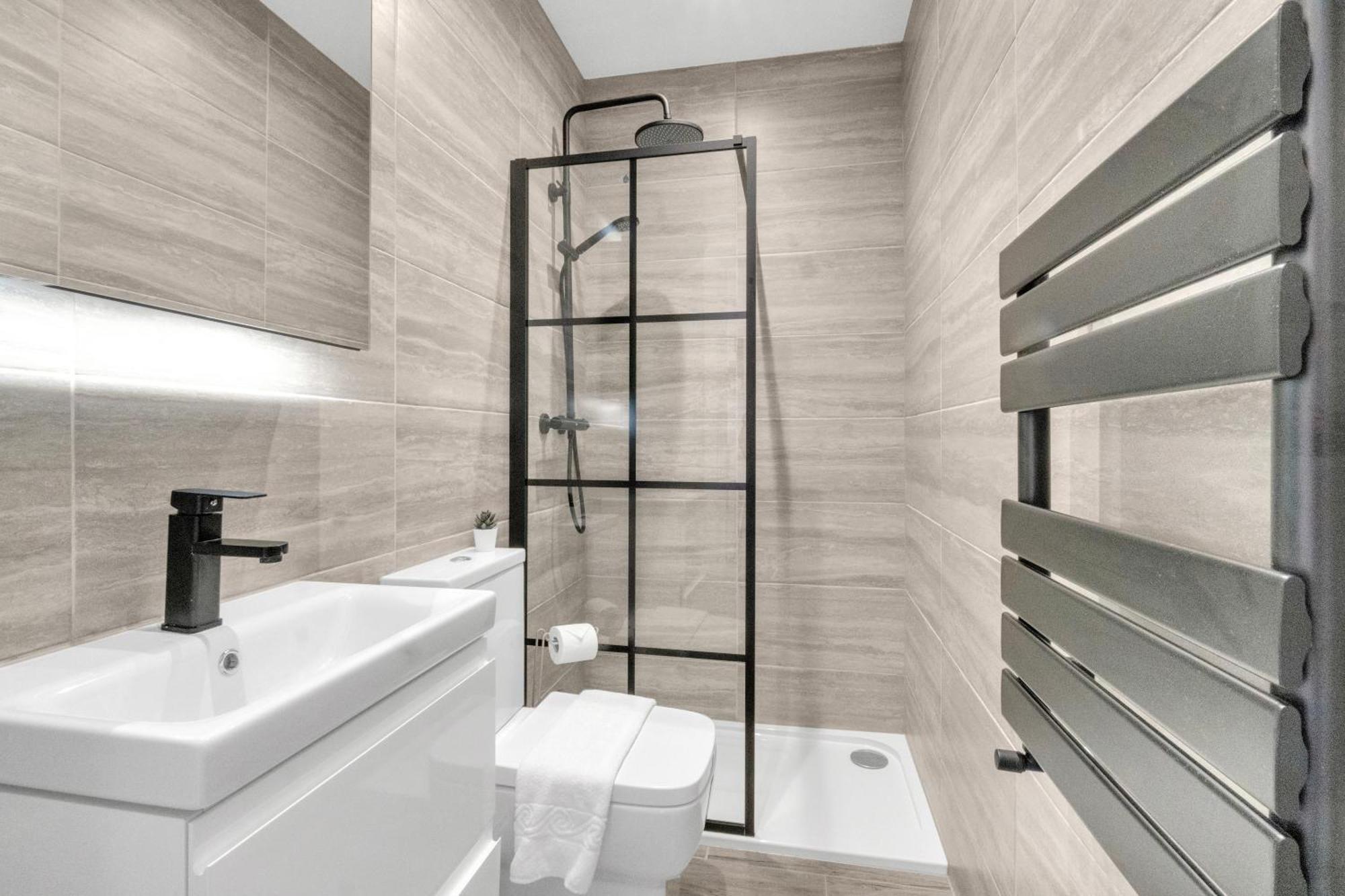 Homely North London Apartments Hendon The Hyde Екстериор снимка