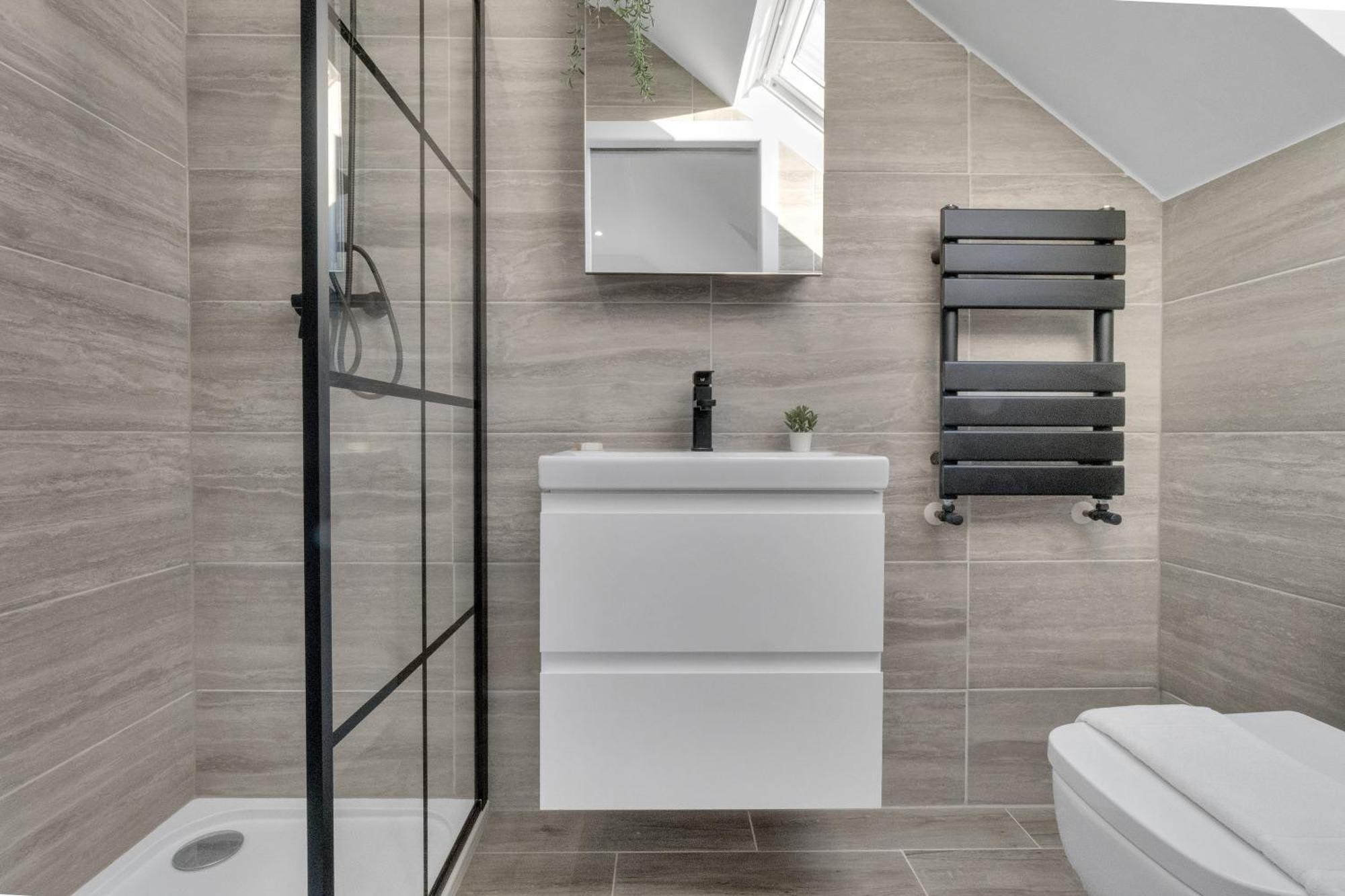 Homely North London Apartments Hendon The Hyde Екстериор снимка