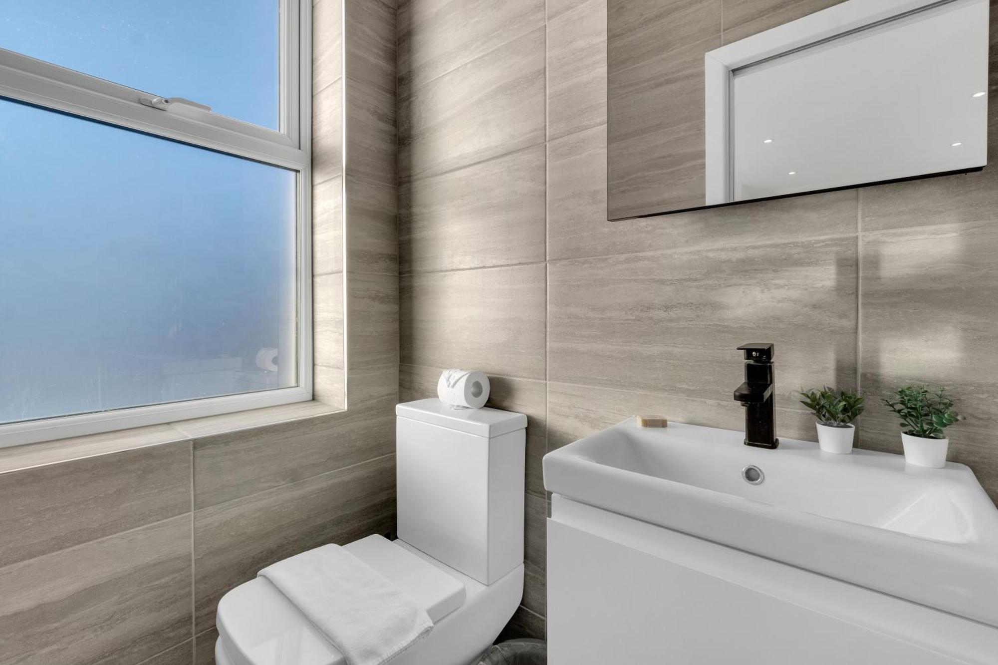 Homely North London Apartments Hendon The Hyde Екстериор снимка
