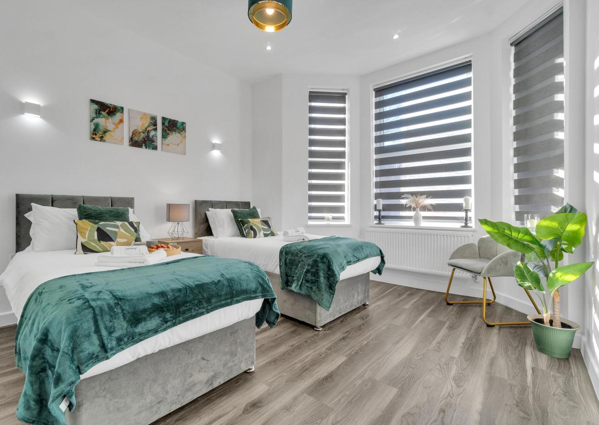 Homely North London Apartments Hendon The Hyde Екстериор снимка