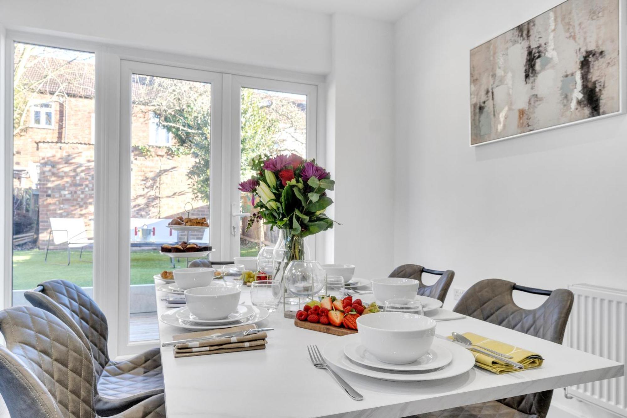 Homely North London Apartments Hendon The Hyde Екстериор снимка